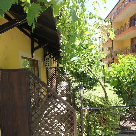 Two Bedroom In Saint Vlas. Siana 3 *
