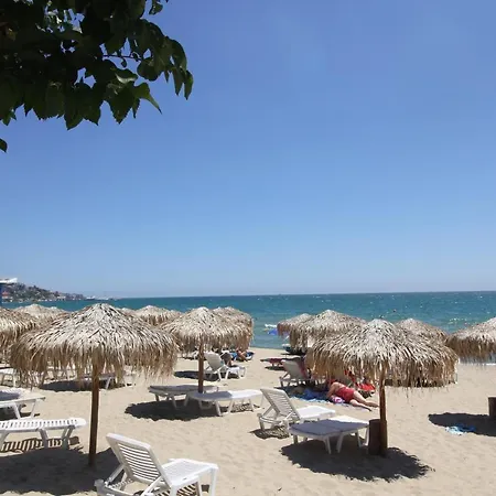 Appartement Two Bedroom In Saint Vlas. Siana 3 *