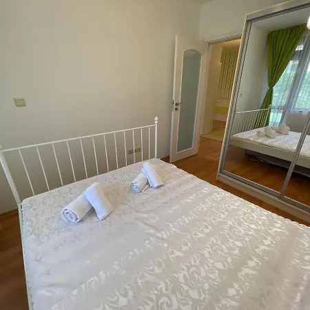 Two Bedroom In Saint Vlas. Siana 3