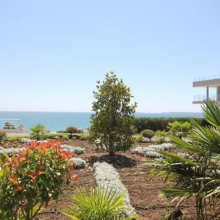 Two Bedroom In Saint Vlas. Siana 3 아파트