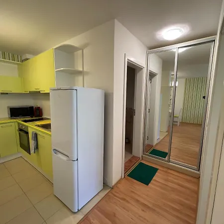 아파트 Two Bedroom In Saint Vlas. Siana 3 *